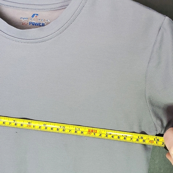 🏷5/$20🏷 Russell Athletic Dri-Power Tshirt - Size Small (some snags) - Picture 11 of 11